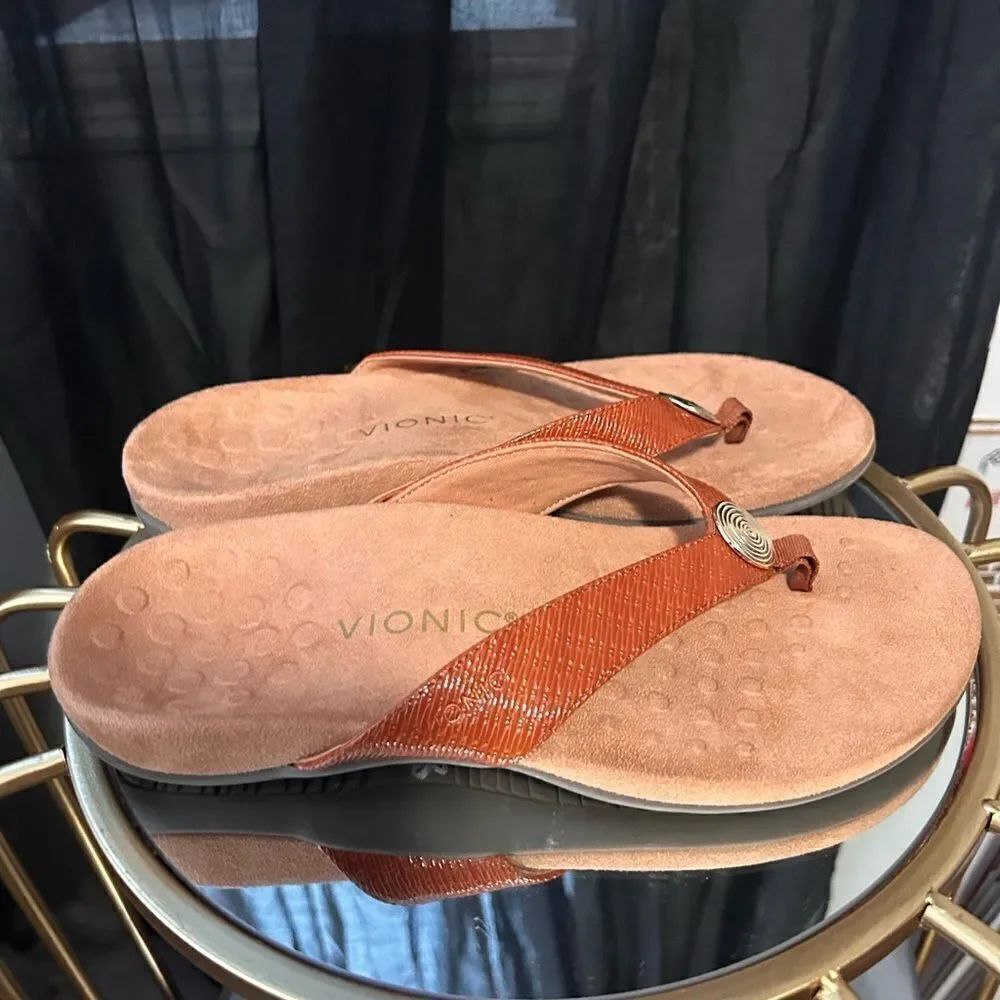 Vionic Hilda Sandals - Picture 3 of 5